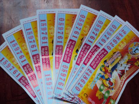 Gã keo kiệt trúng số Ga keo kiet trung so